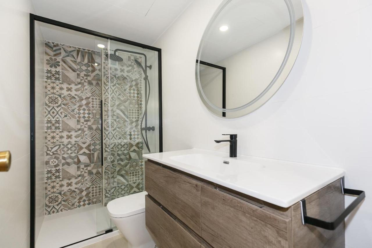 Uhc Center Apartments Σαλού Εξωτερικό φωτογραφία